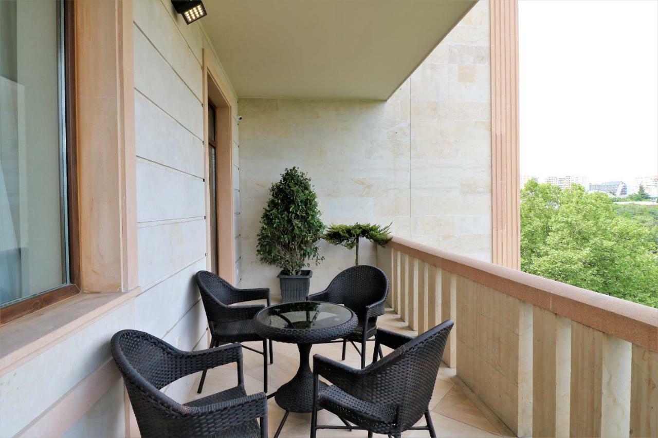 Luxury Aparthotel 5Rooms In Tbilisi Center Экстерьер фото